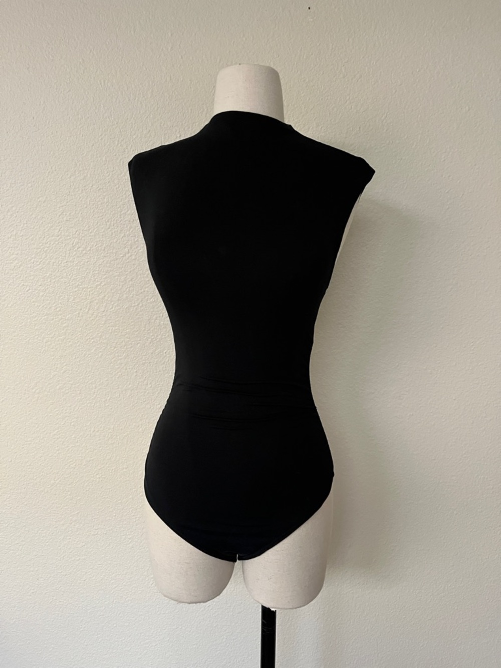 Abercrombie & Fitch Black Sleeveless Bodysuit, size XS